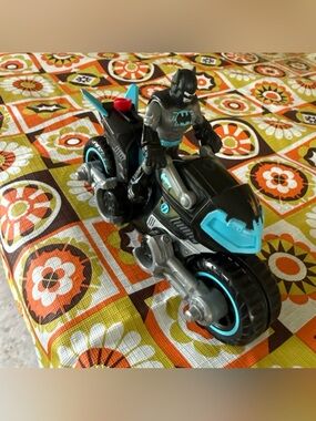 Imaginext DC Super Friends Bat-Tech Batcycle to Hover Bike GXX13 Batman